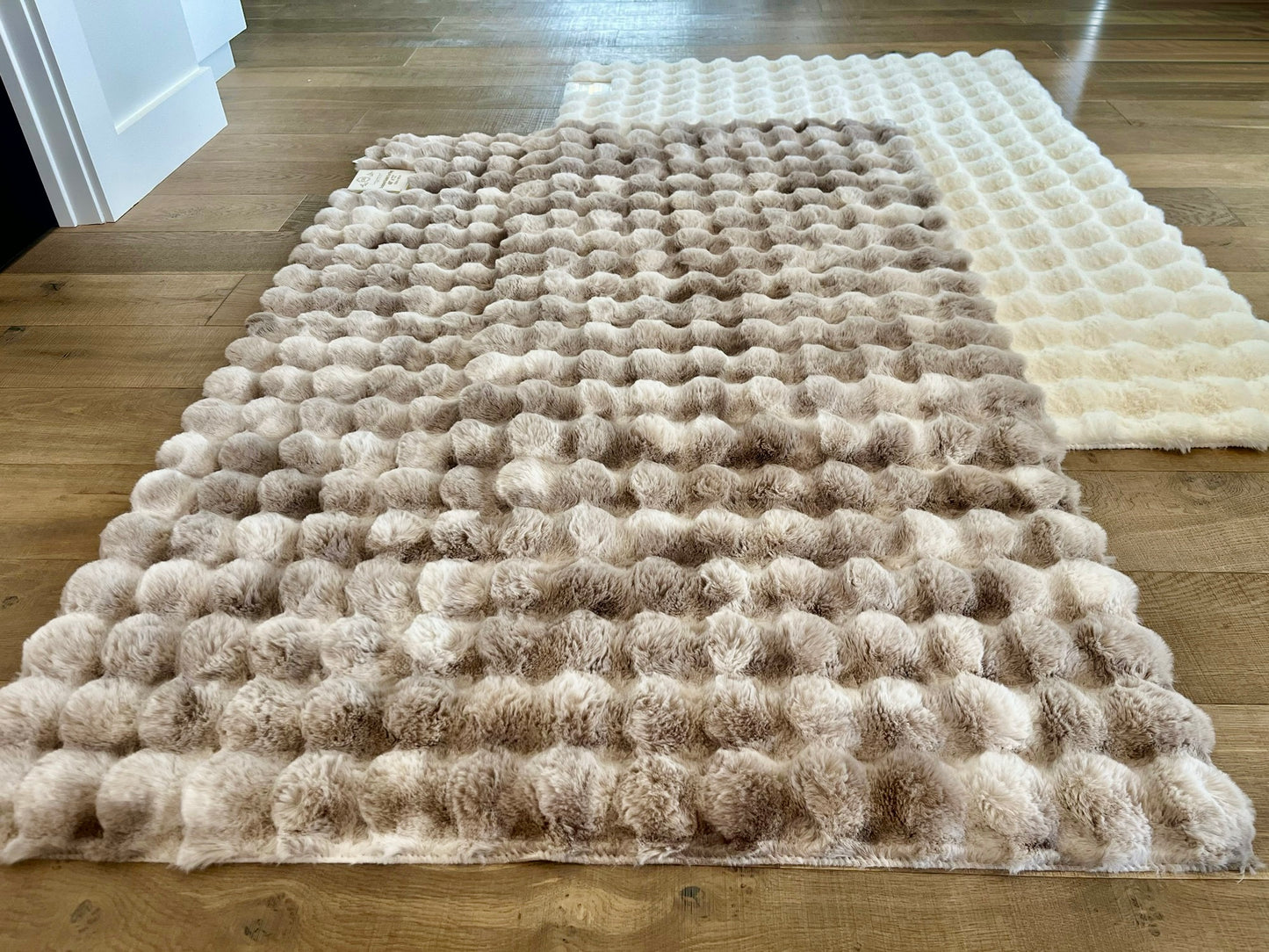 Faux Rabbit Fur Rug /Decorative Blanket in Ivory