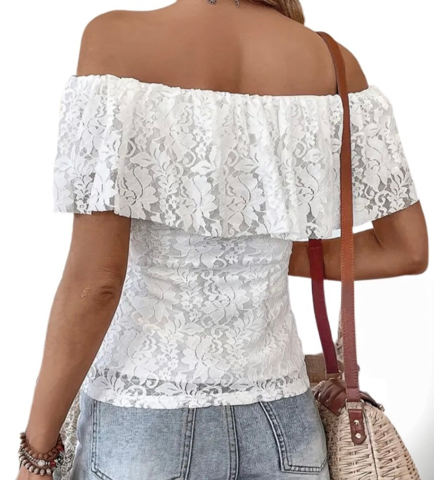 Off the Shoulders Lace Top in White